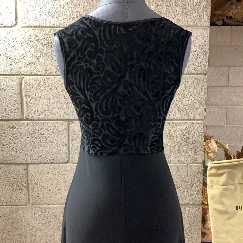 Hennes Dress - Picture 2 of 5